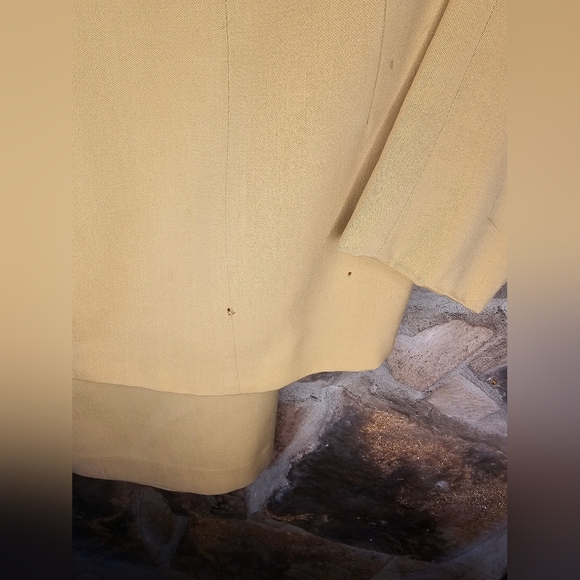 1940s ladies suit with pencil skirt - Picture 9 of 15